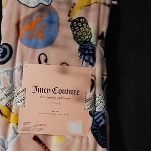 Plush throw